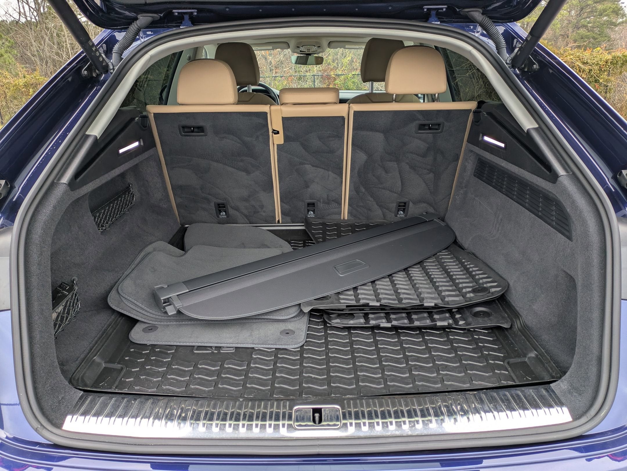 2023 Audi Q8 Premium Plus