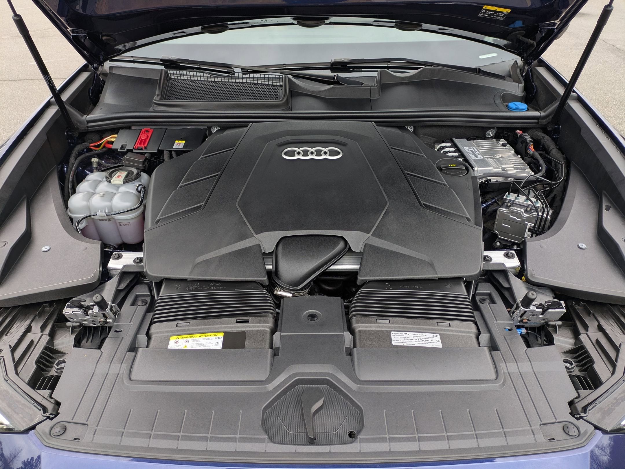 2023 Audi Q8 Premium Plus