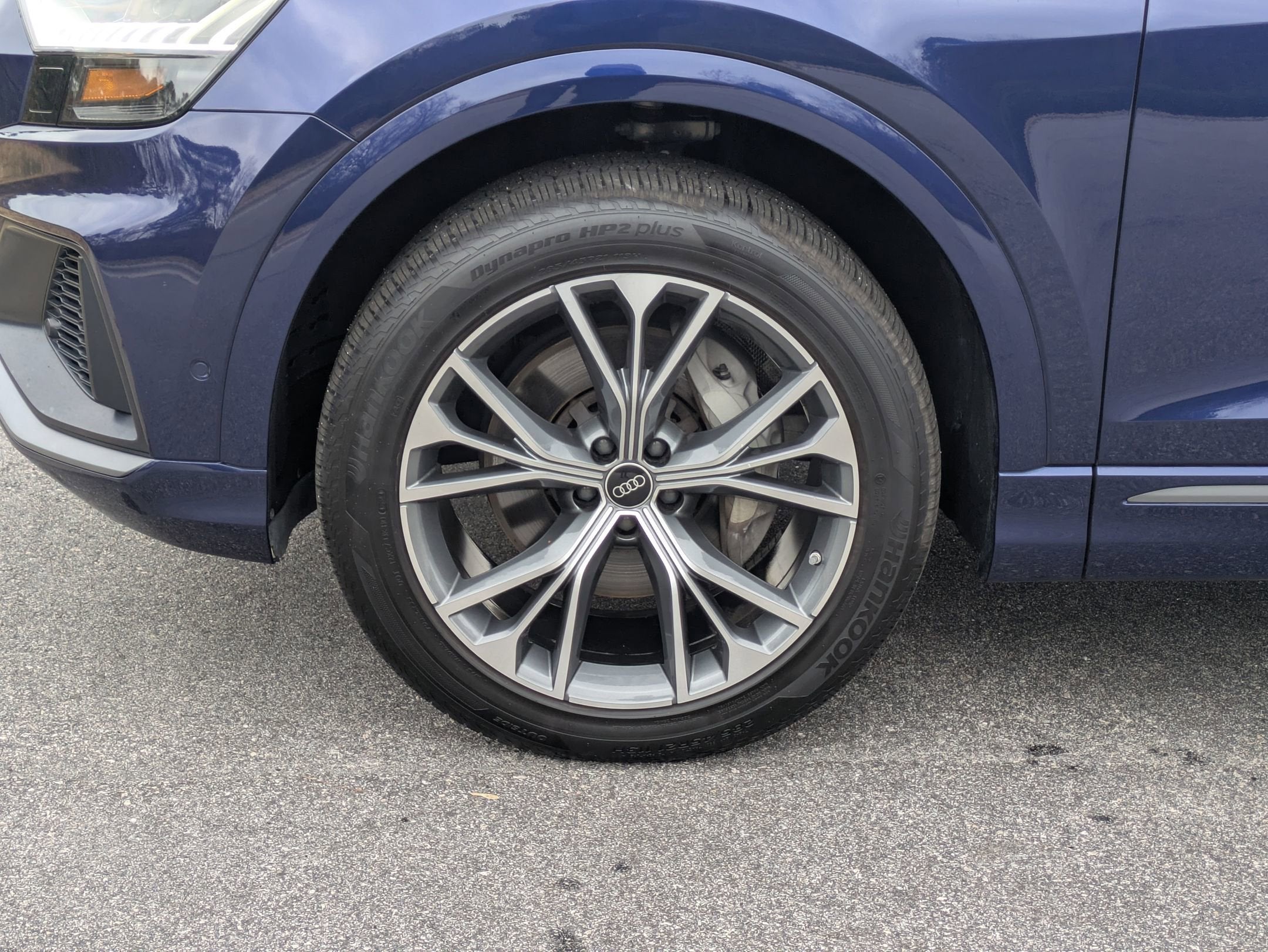 2023 Audi Q8 Premium Plus