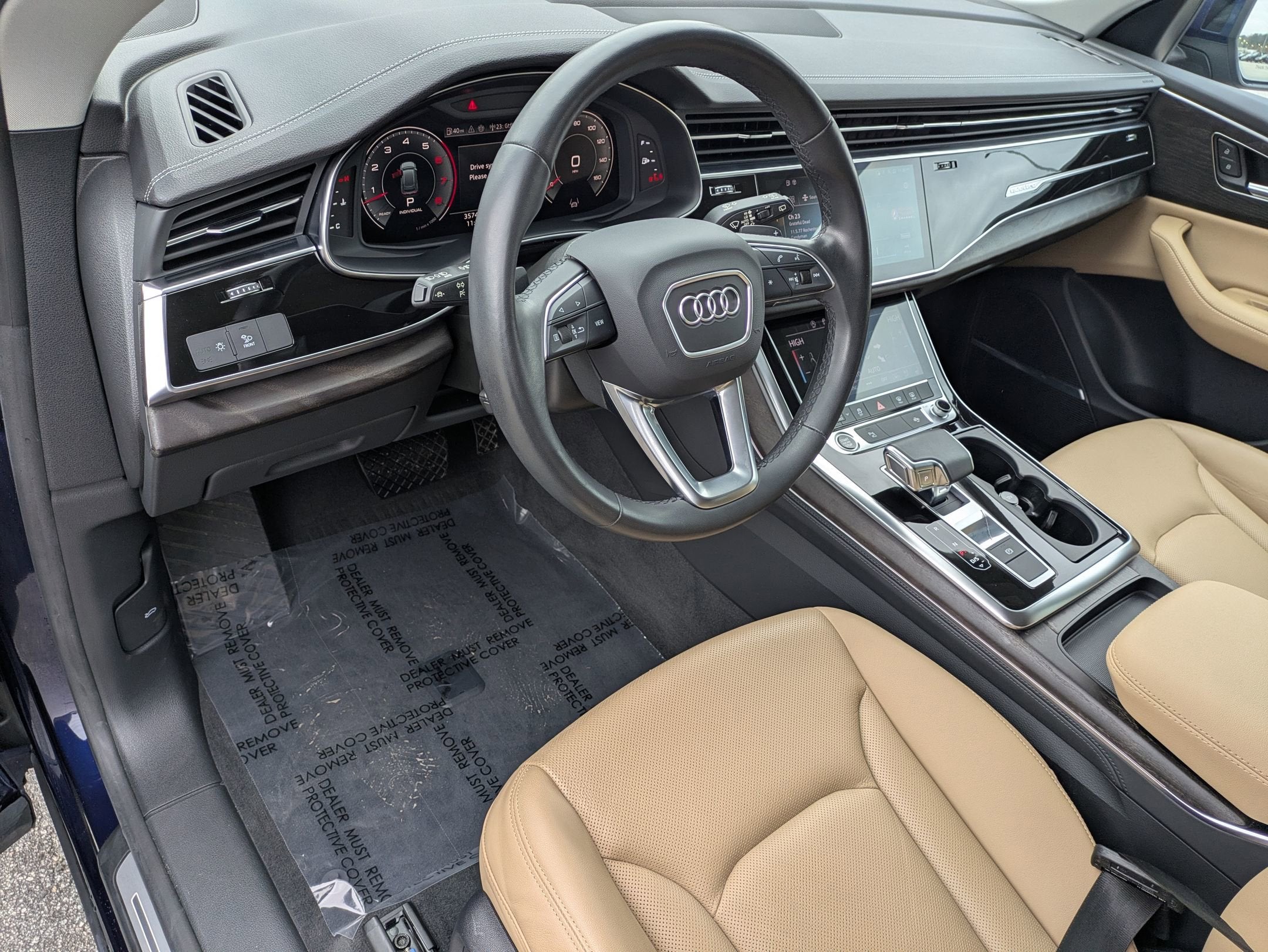 2023 Audi Q8 Premium Plus