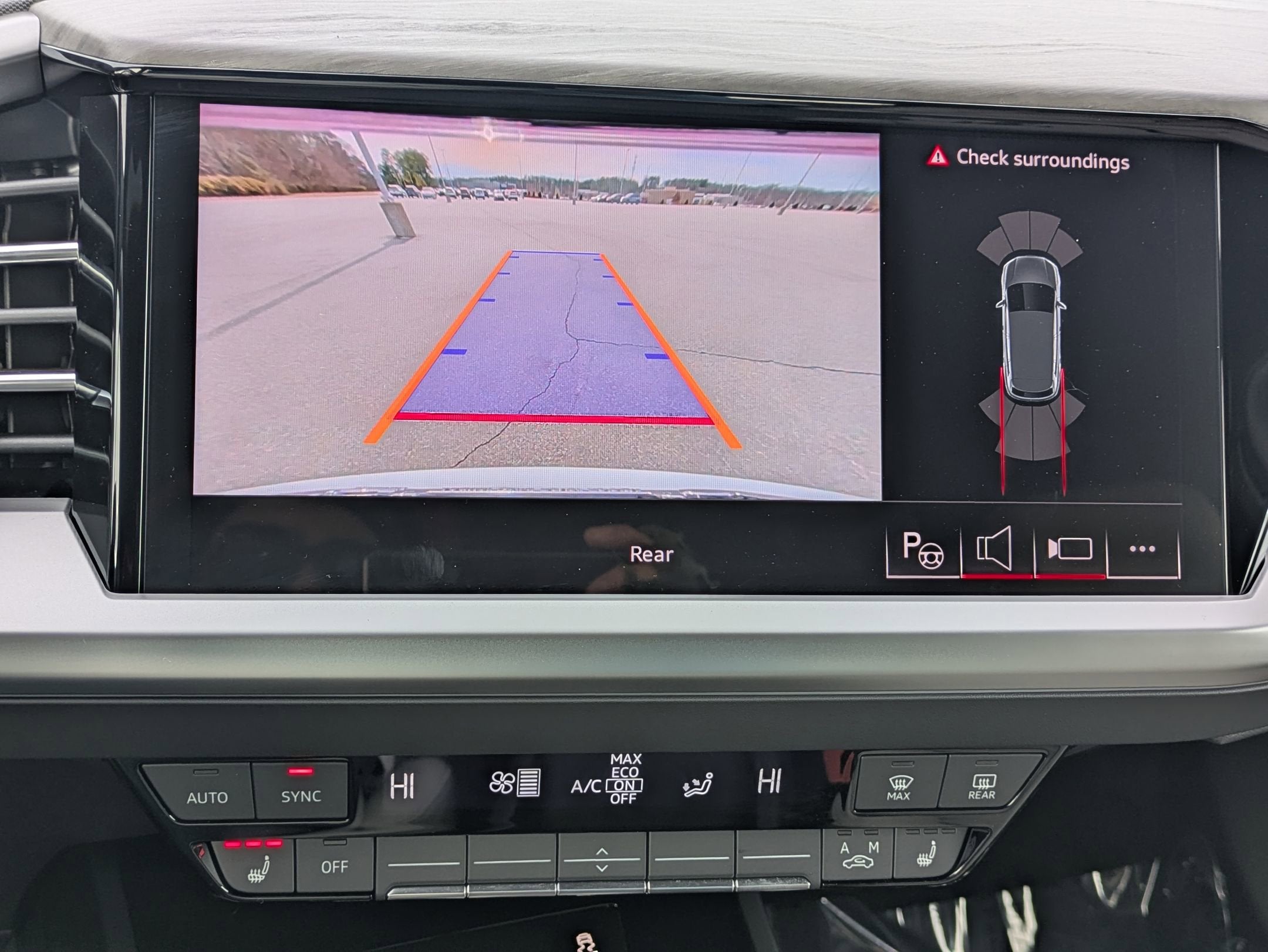 2024 Audi Q4 e-tron Premium Plus