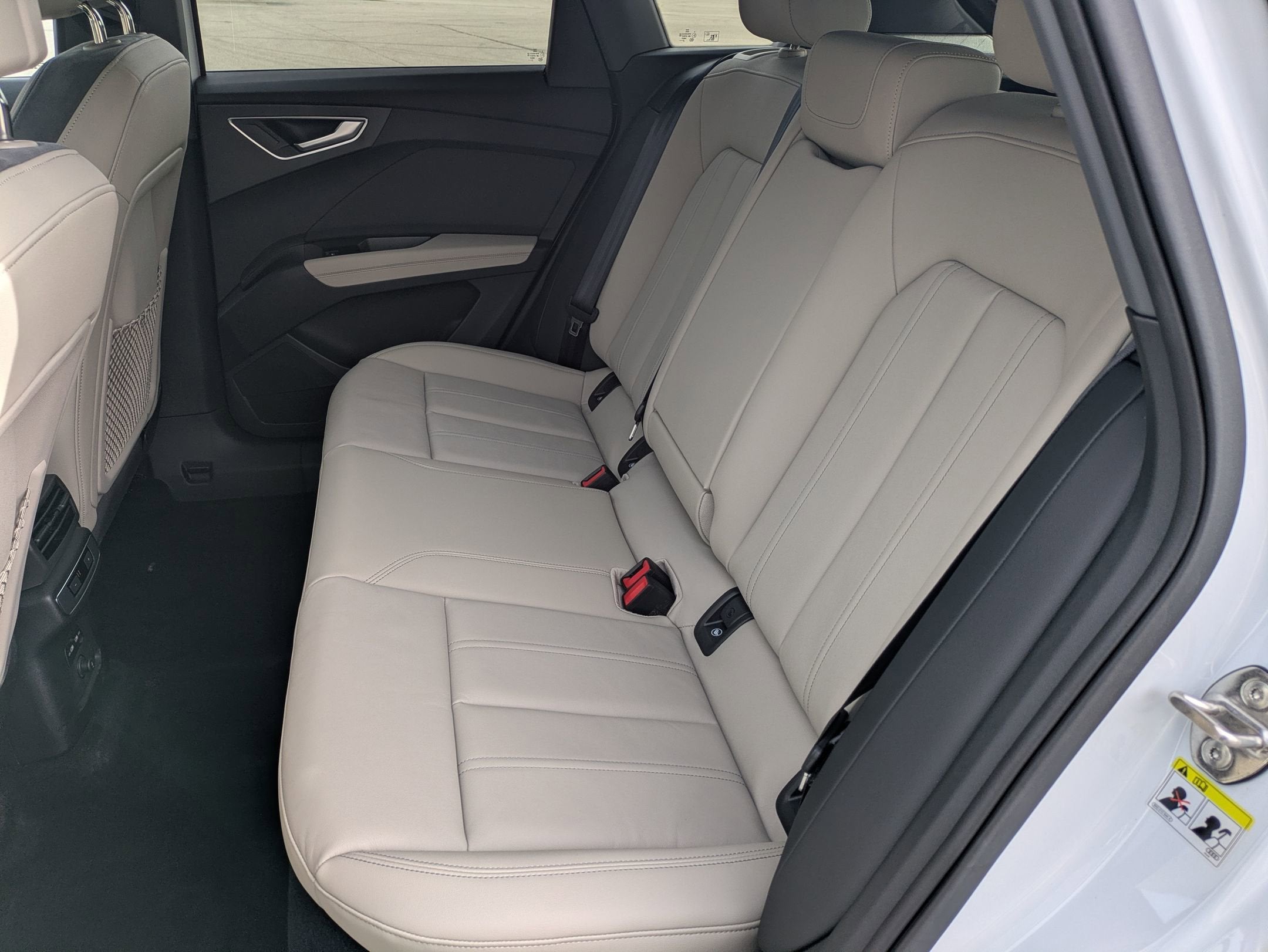 2024 Audi Q4 e-tron Premium Plus