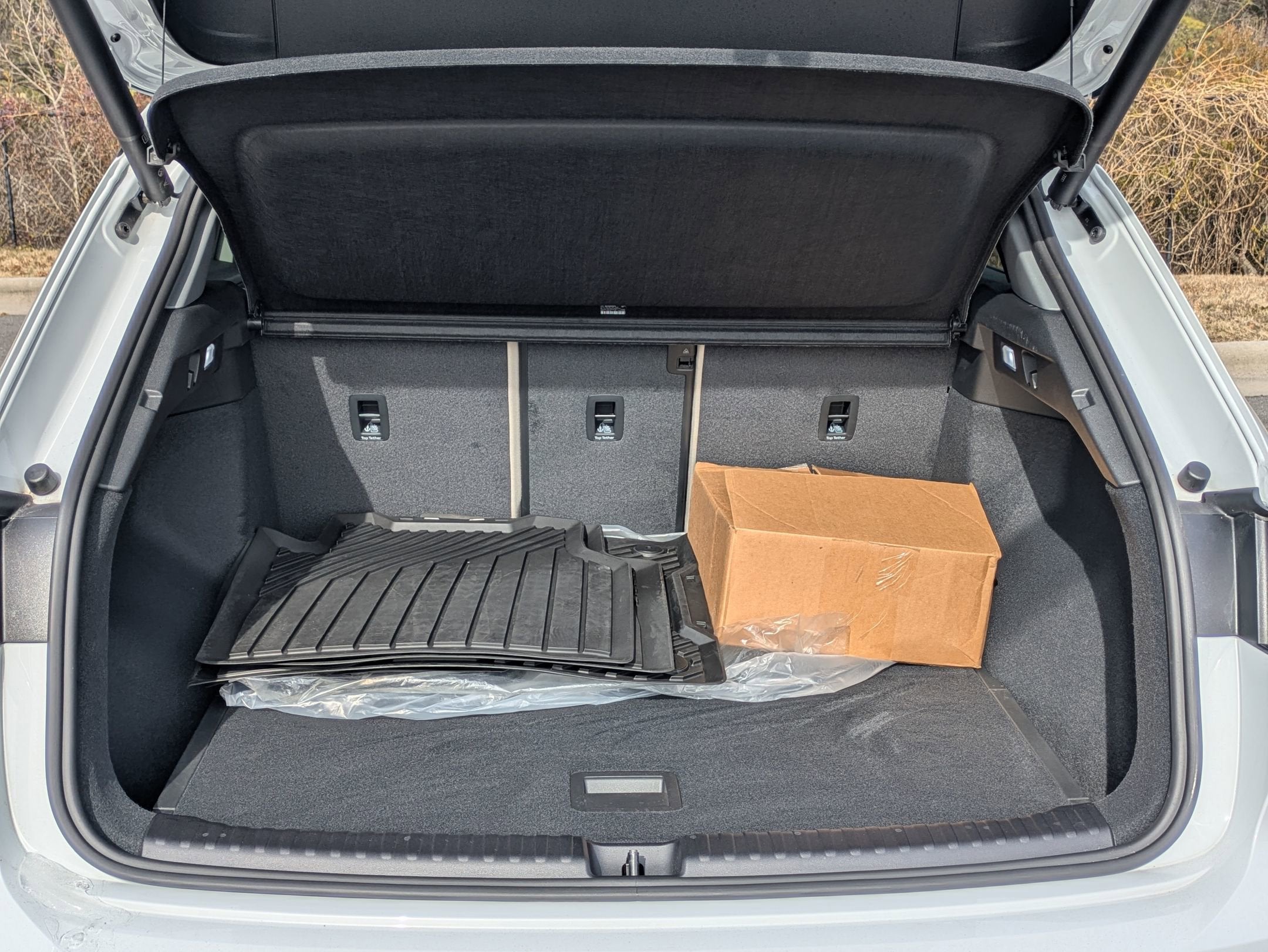 2024 Audi Q4 e-tron Premium Plus