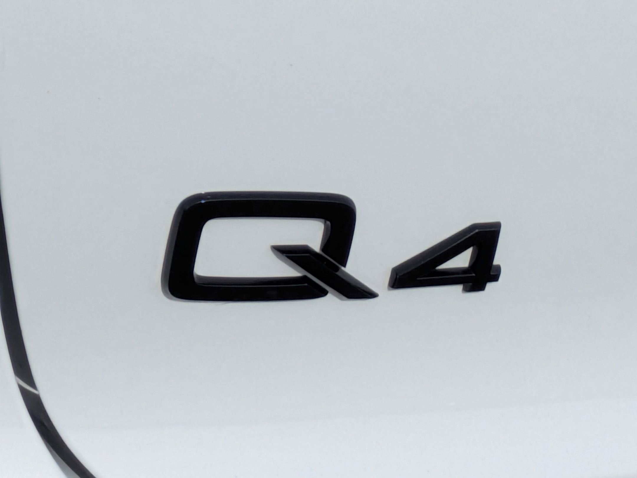2024 Audi Q4 e-tron Premium Plus
