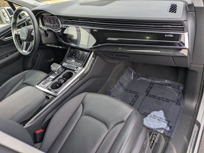 2020 Audi Q7 Premium Plus