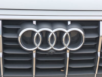 2020 Audi Q7 Premium Plus