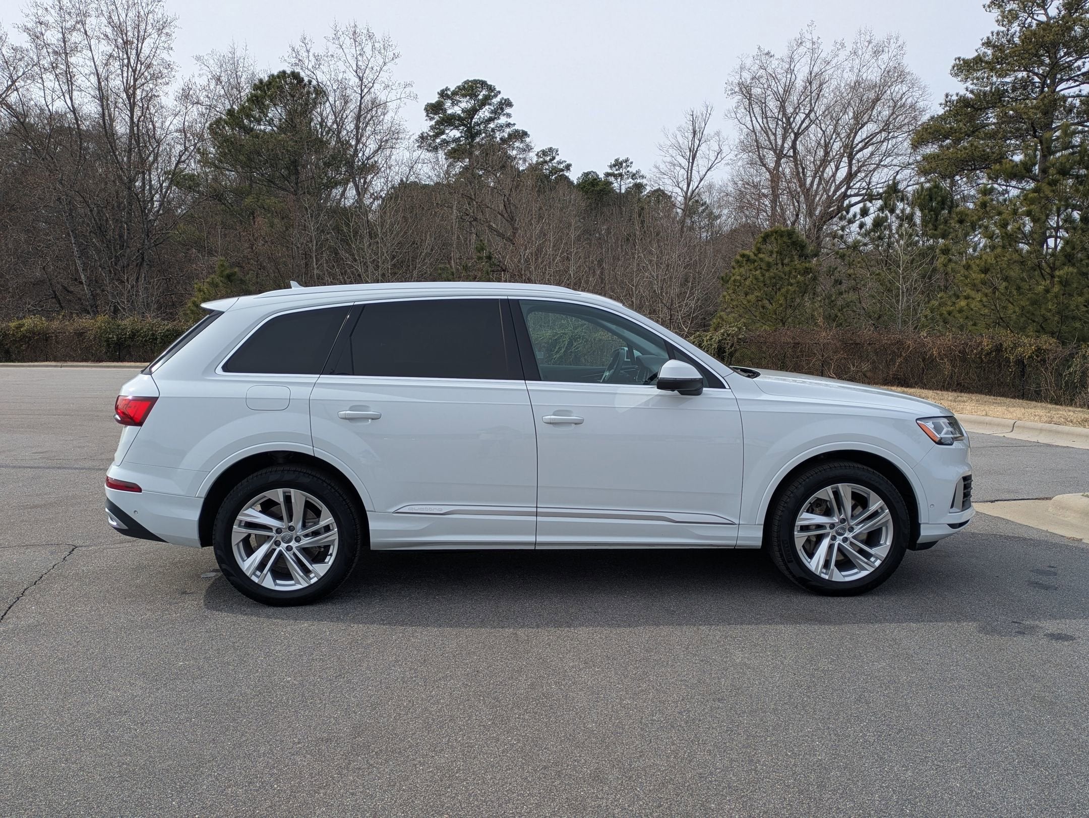 2020 Audi Q7 Premium Plus