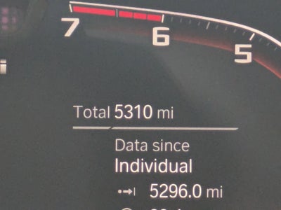 2025 BMW 8 Series M850i