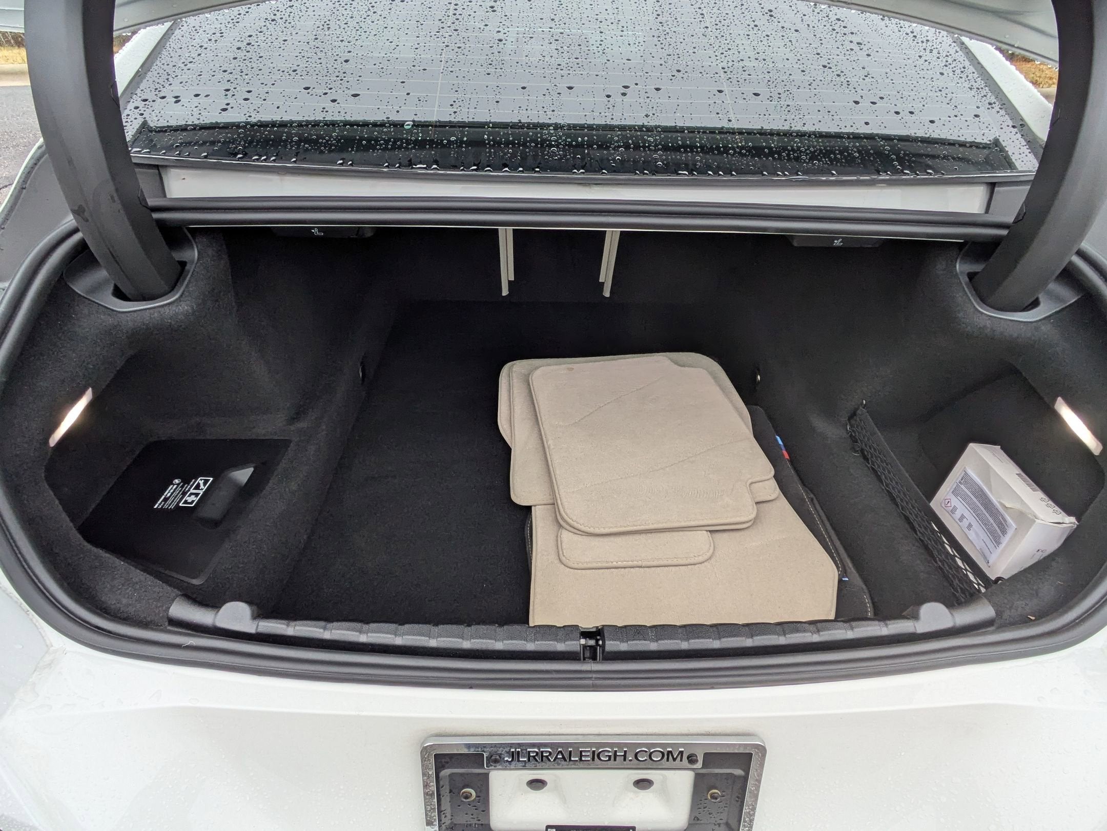 2025 BMW 8 Series M850i