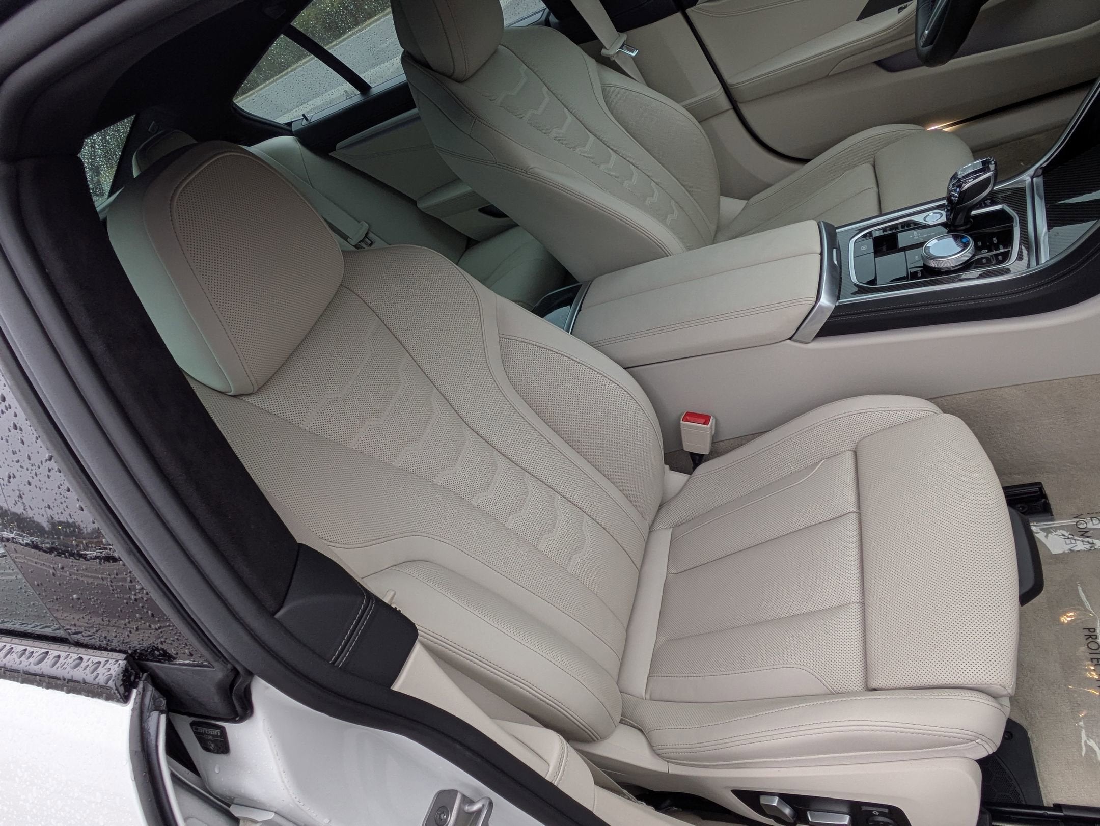 2025 BMW 8 Series M850i