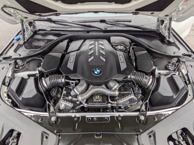 2025 BMW 8 Series M850i