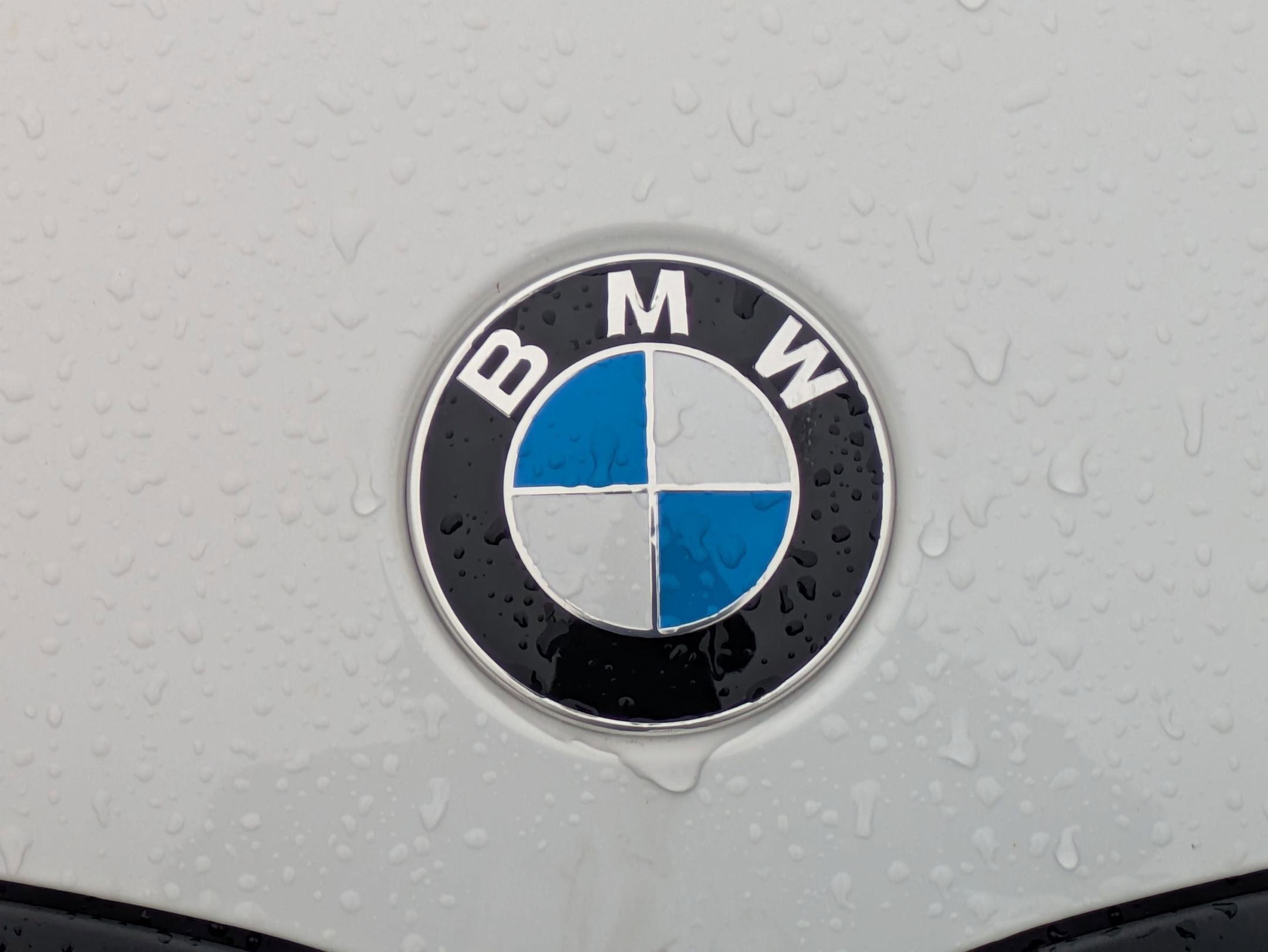 2025 BMW 8 Series M850i