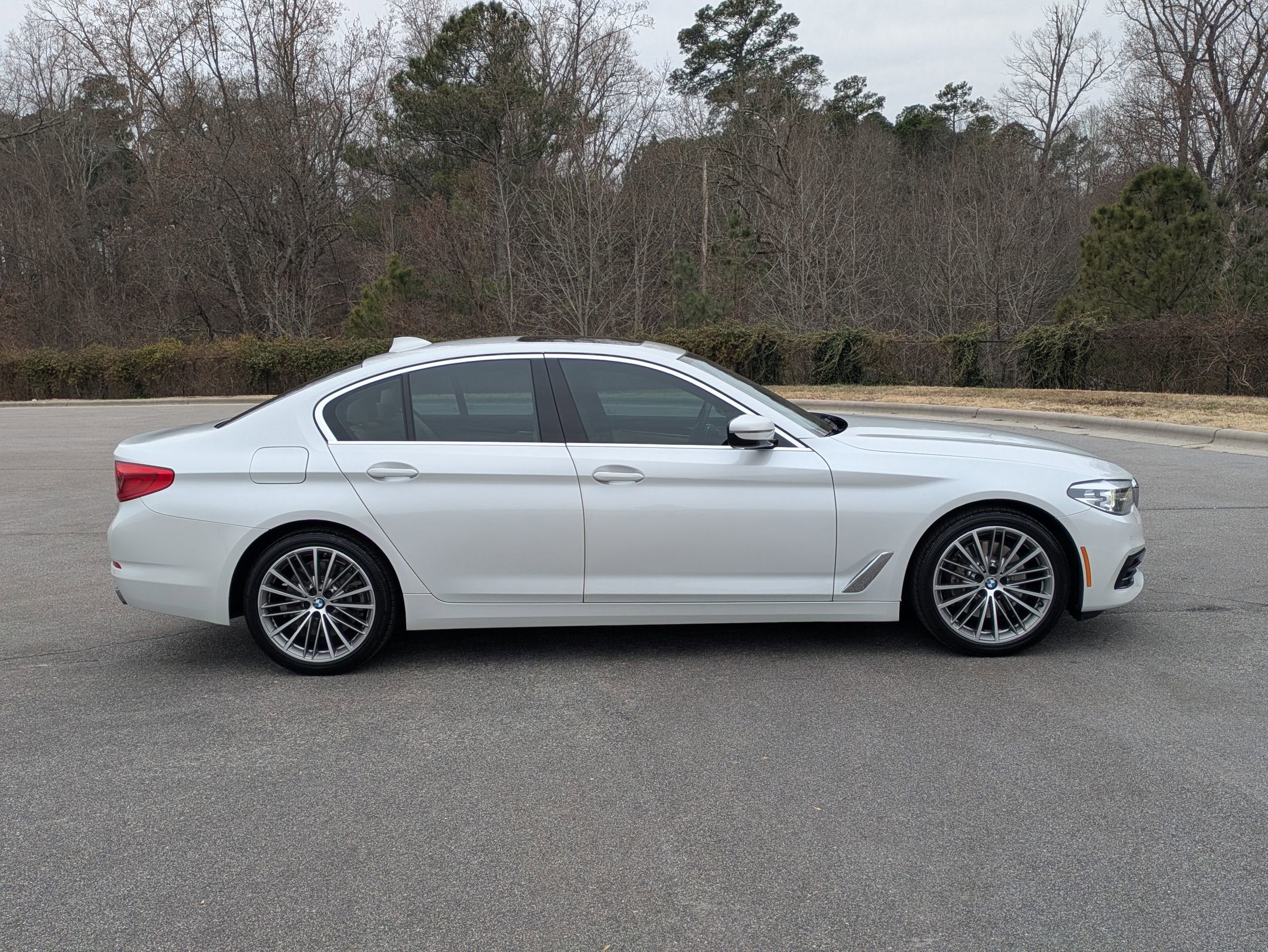 2019 BMW 5 Series 540i