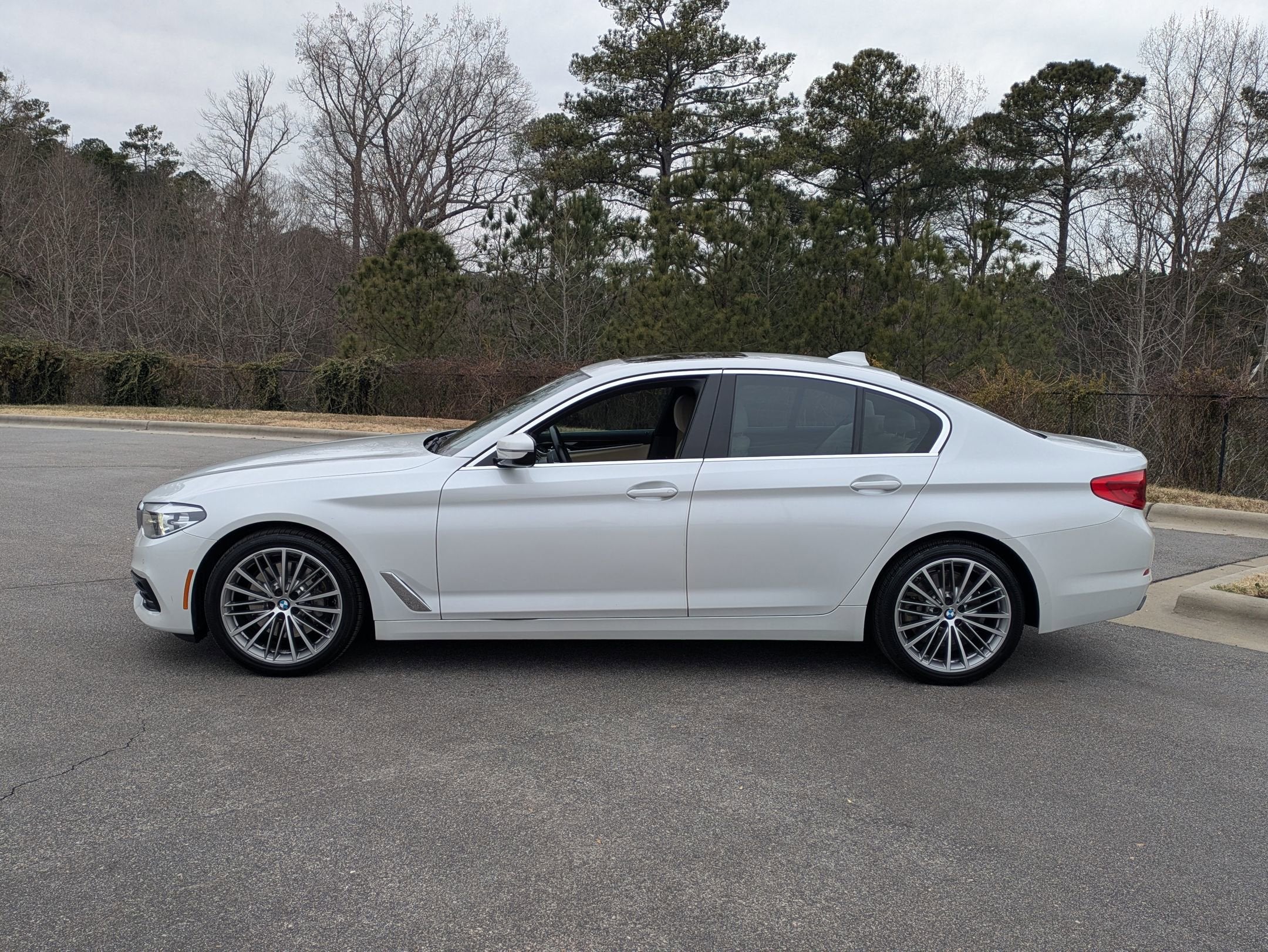 2019 BMW 5 Series 540i