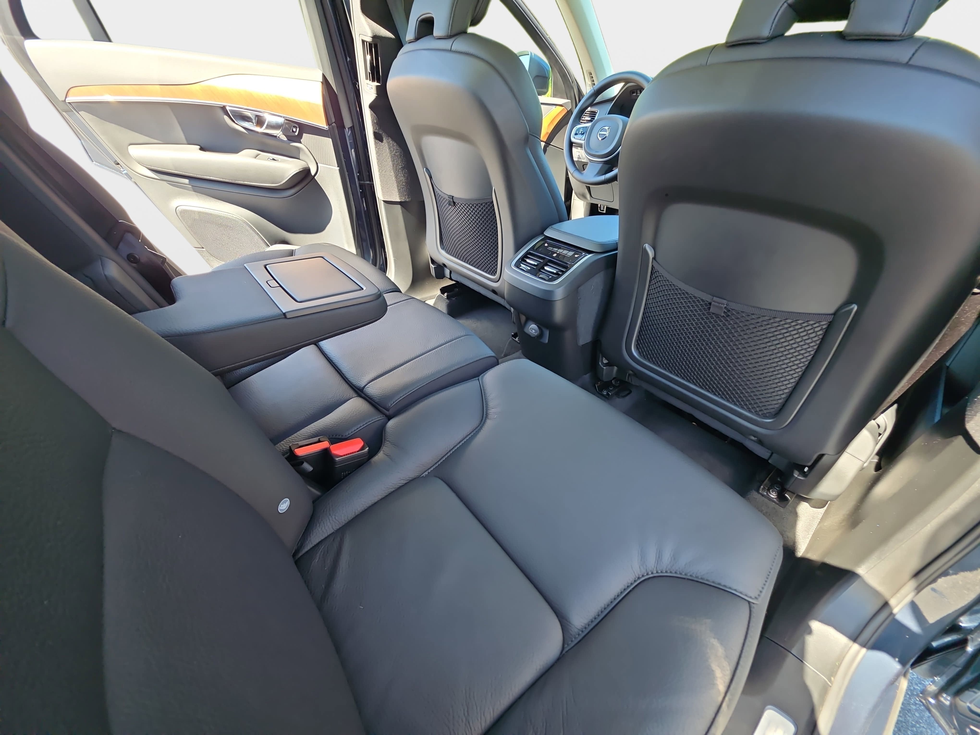 2025 Volvo XC90 Plus