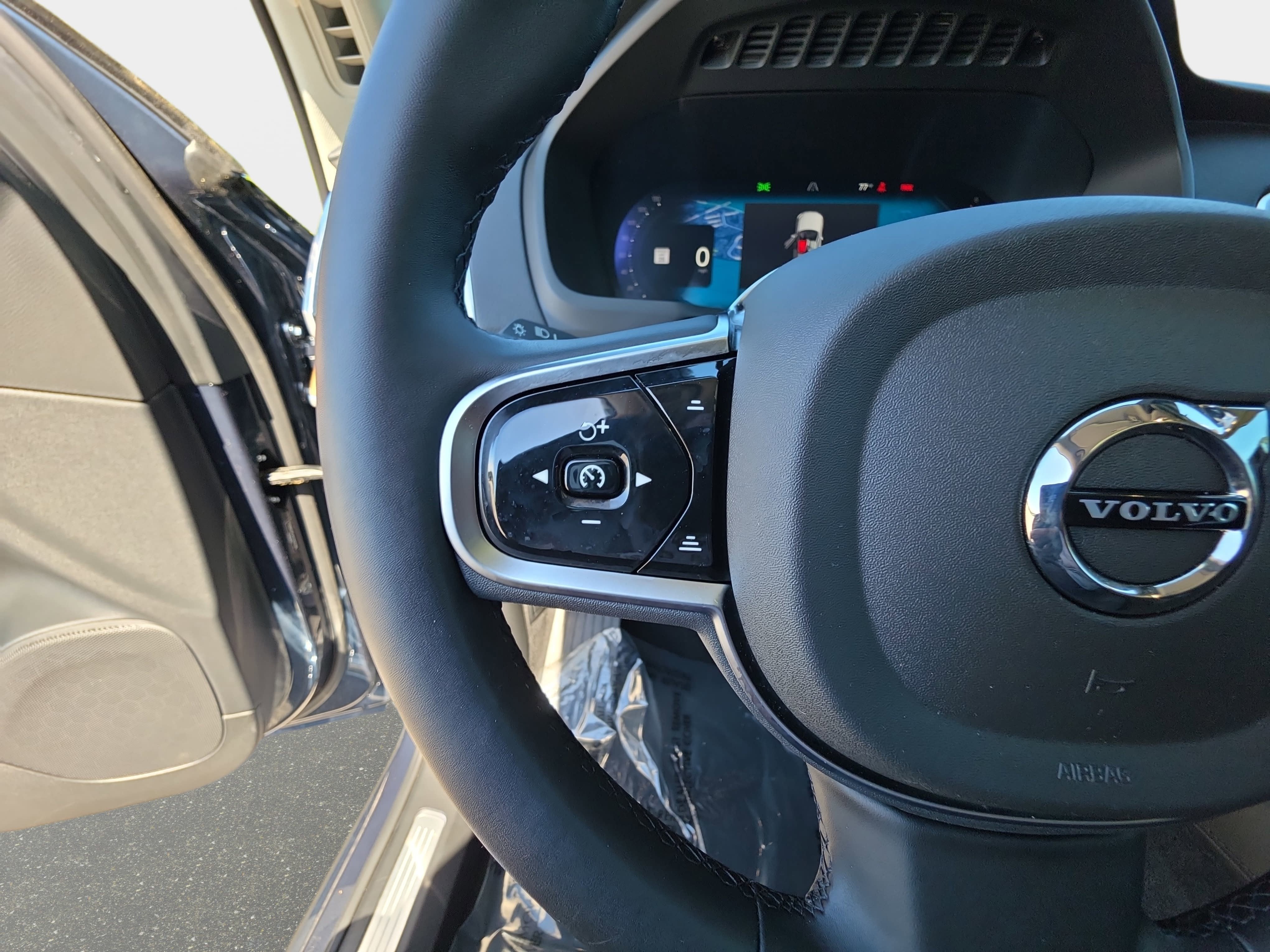 2025 Volvo XC90 Plus
