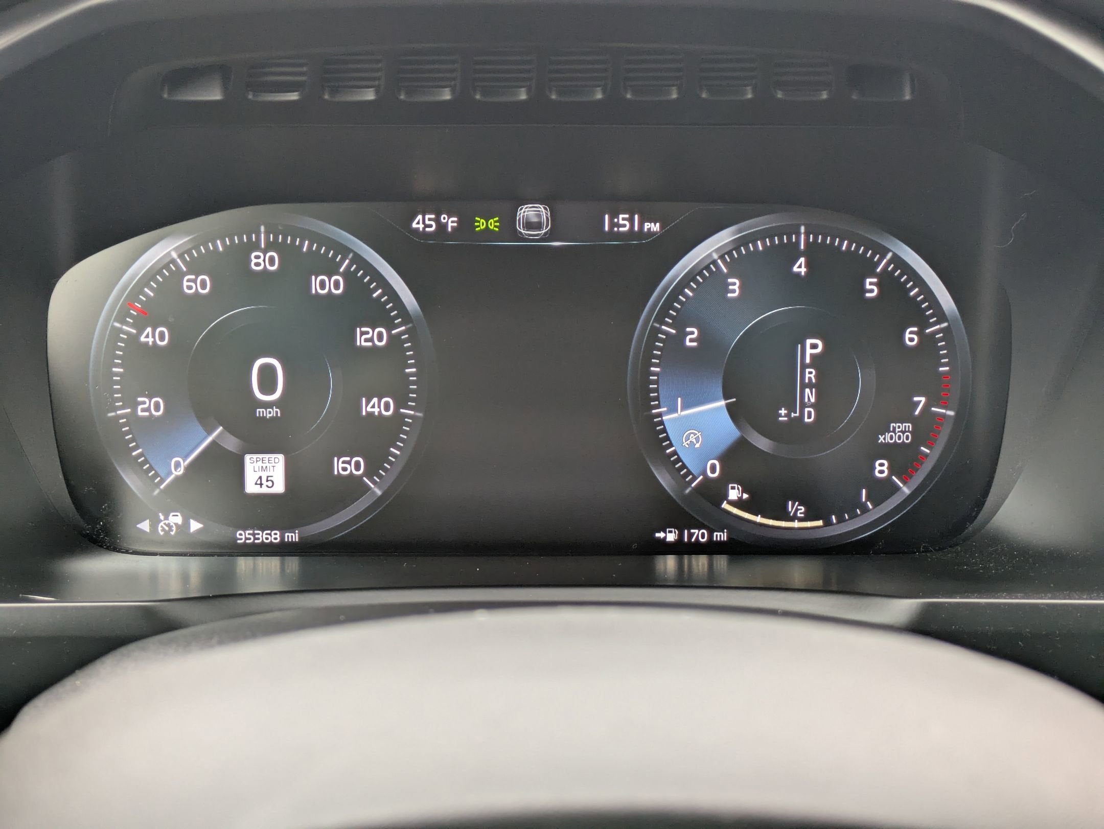 2018 Volvo XC90 Momentum