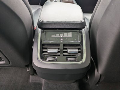 2018 Volvo XC90 Momentum