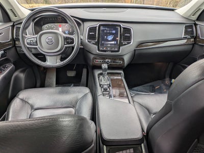 2018 Volvo XC90 Momentum