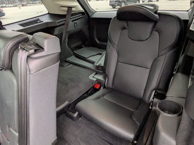 2018 Volvo XC90 Momentum