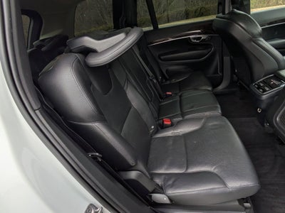 2018 Volvo XC90 Momentum