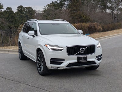 2018 Volvo XC90 Momentum