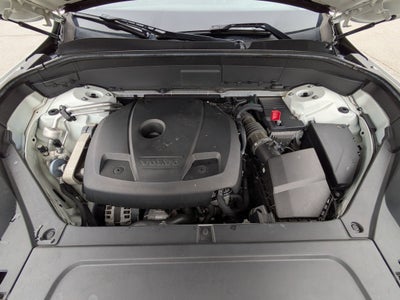 2018 Volvo XC90 Momentum