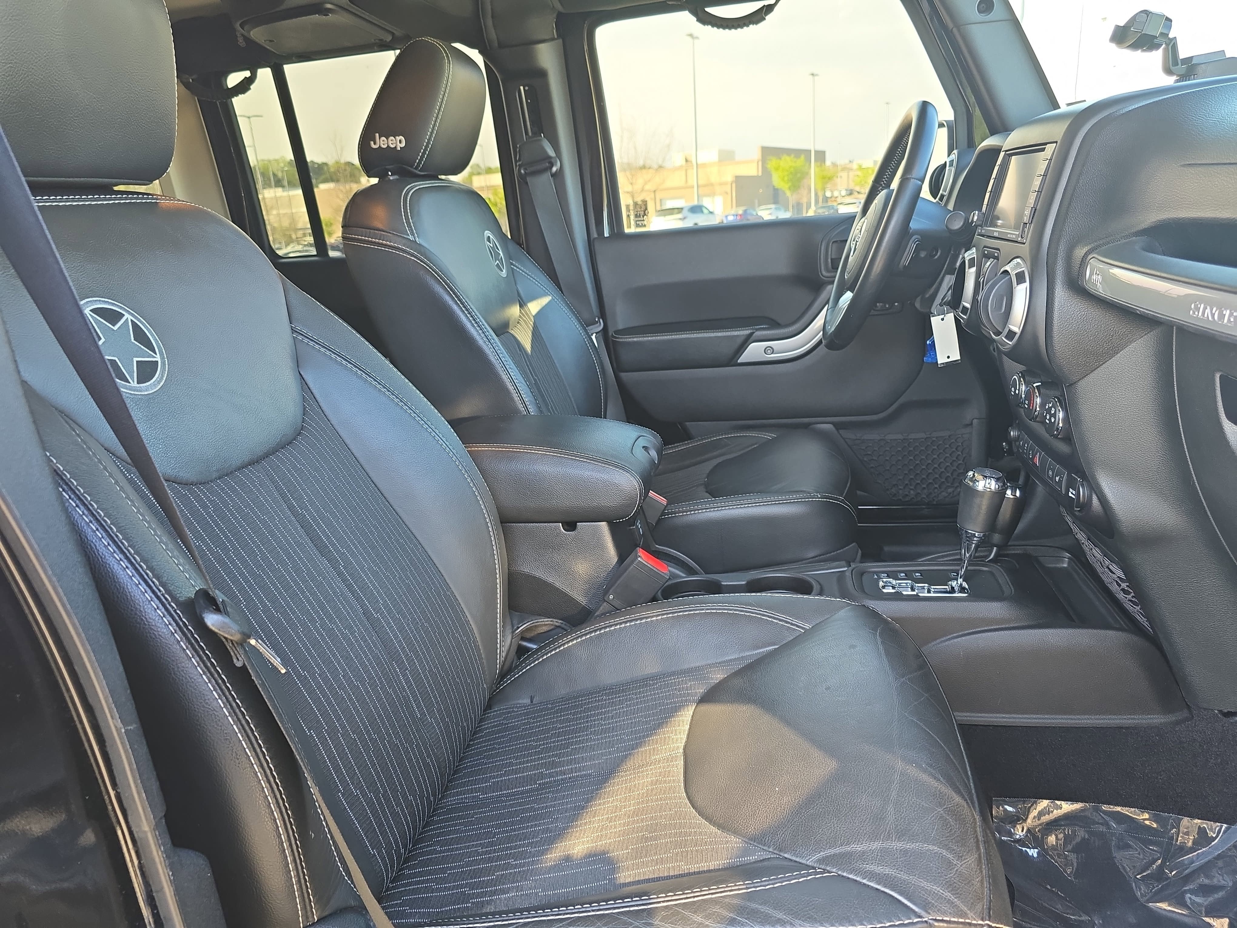 2015 Jeep Wrangler Unlimited 4WD 4dr Freedom Edition *Ltd Avail*