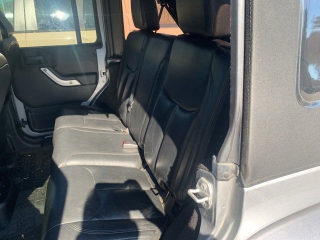 2015 Jeep Wrangler Unlimited 4WD 4dr Sahara