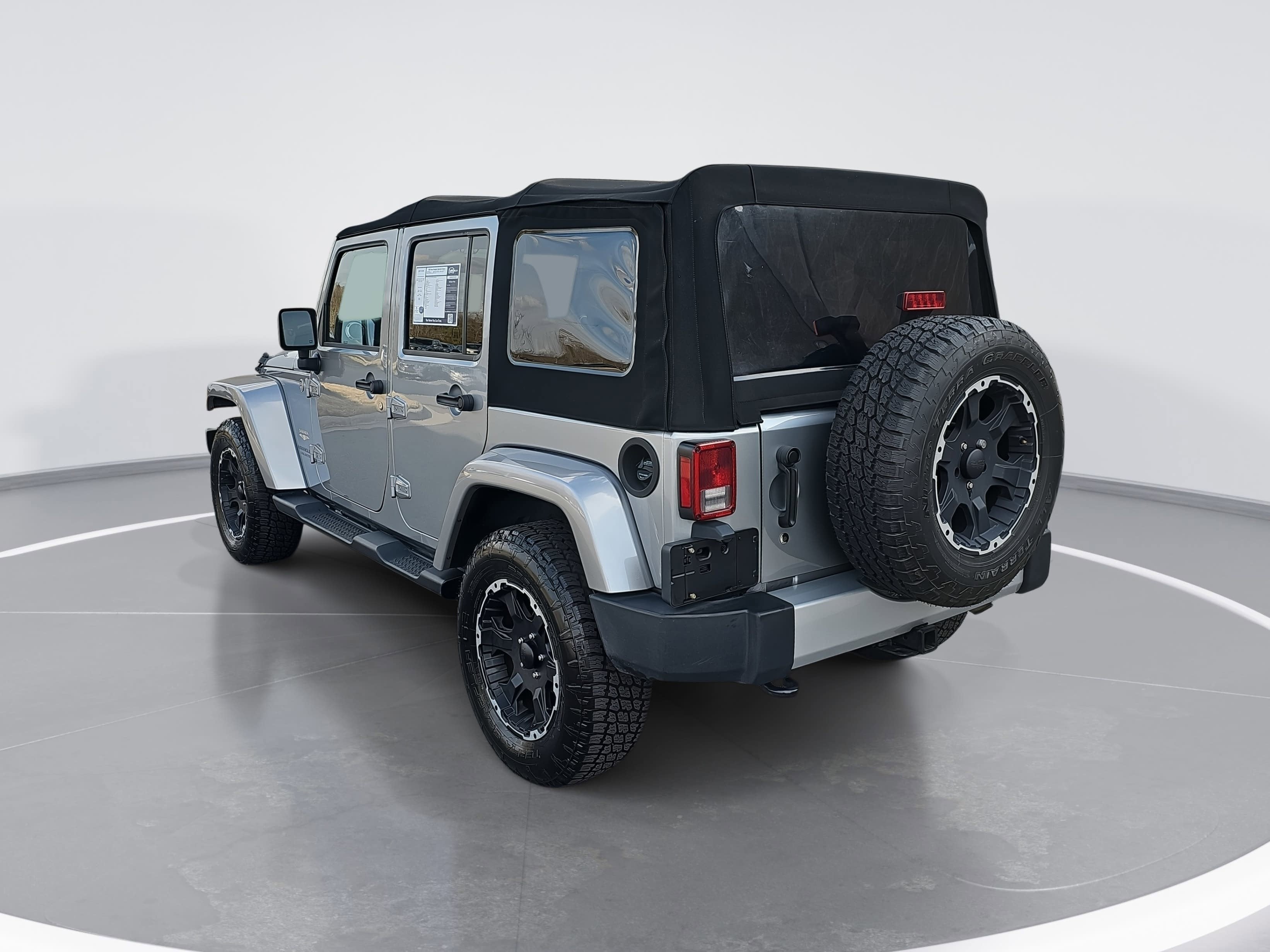 2015 Jeep Wrangler Unlimited 4WD 4dr Sahara