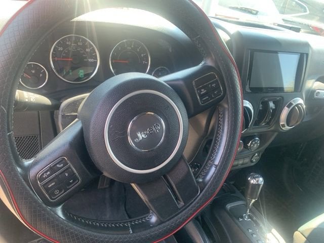 2013 Jeep Wrangler Unlimited 4WD 4dr Sahara