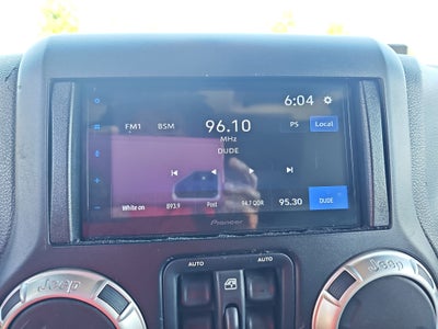 2013 Jeep Wrangler Unlimited 4WD 4dr Sahara