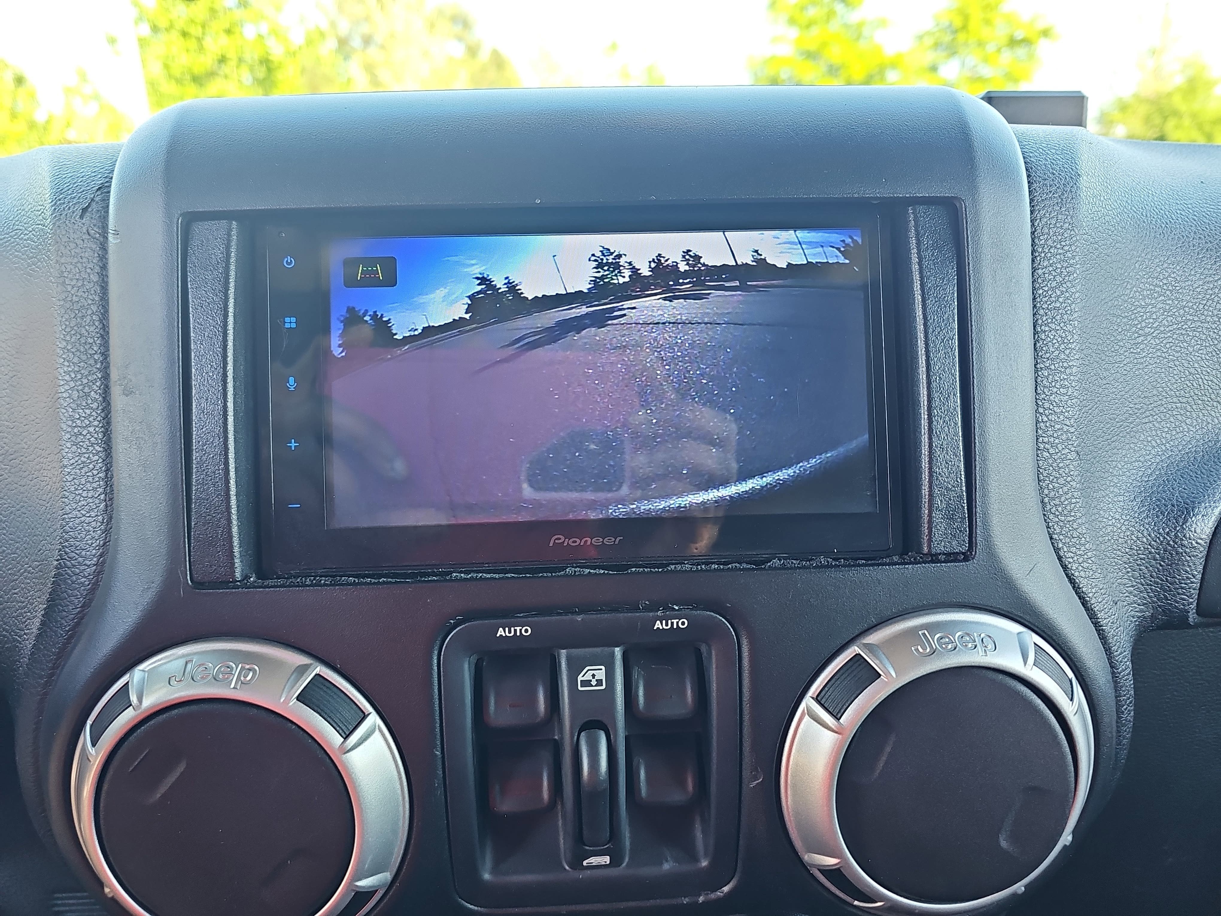 2013 Jeep Wrangler Unlimited 4WD 4dr Sahara