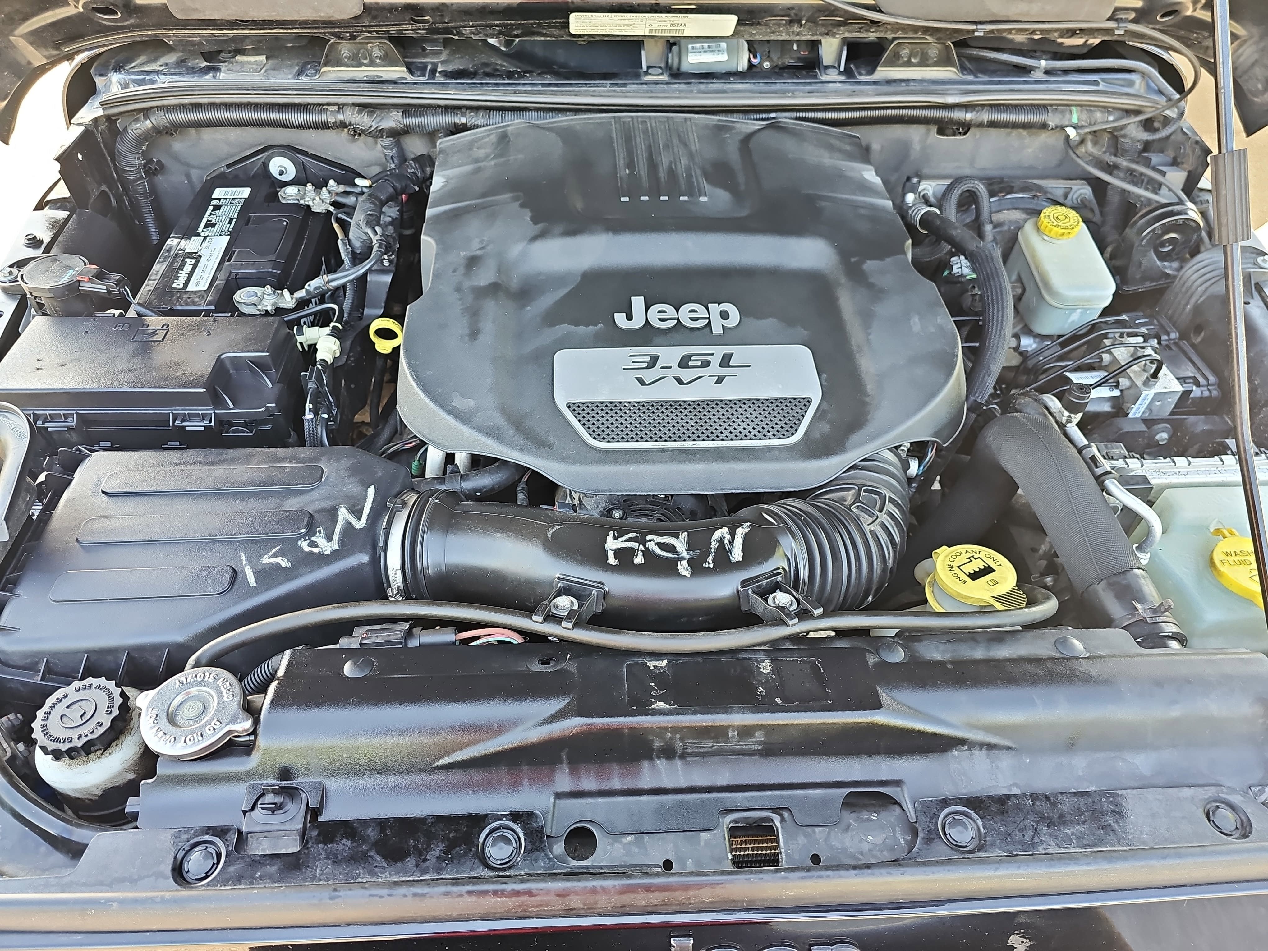 2013 Jeep Wrangler Unlimited 4WD 4dr Sahara