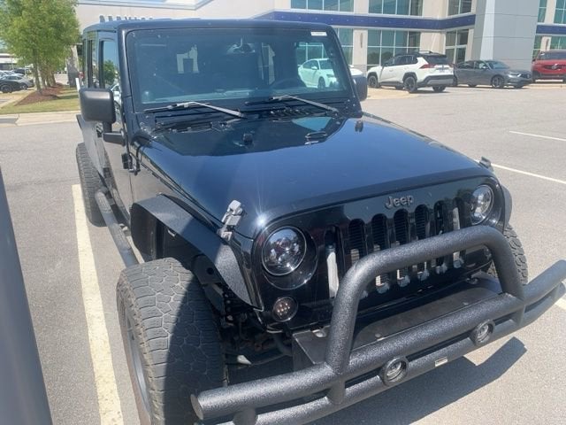 2013 Jeep Wrangler Unlimited 4WD 4dr Sahara