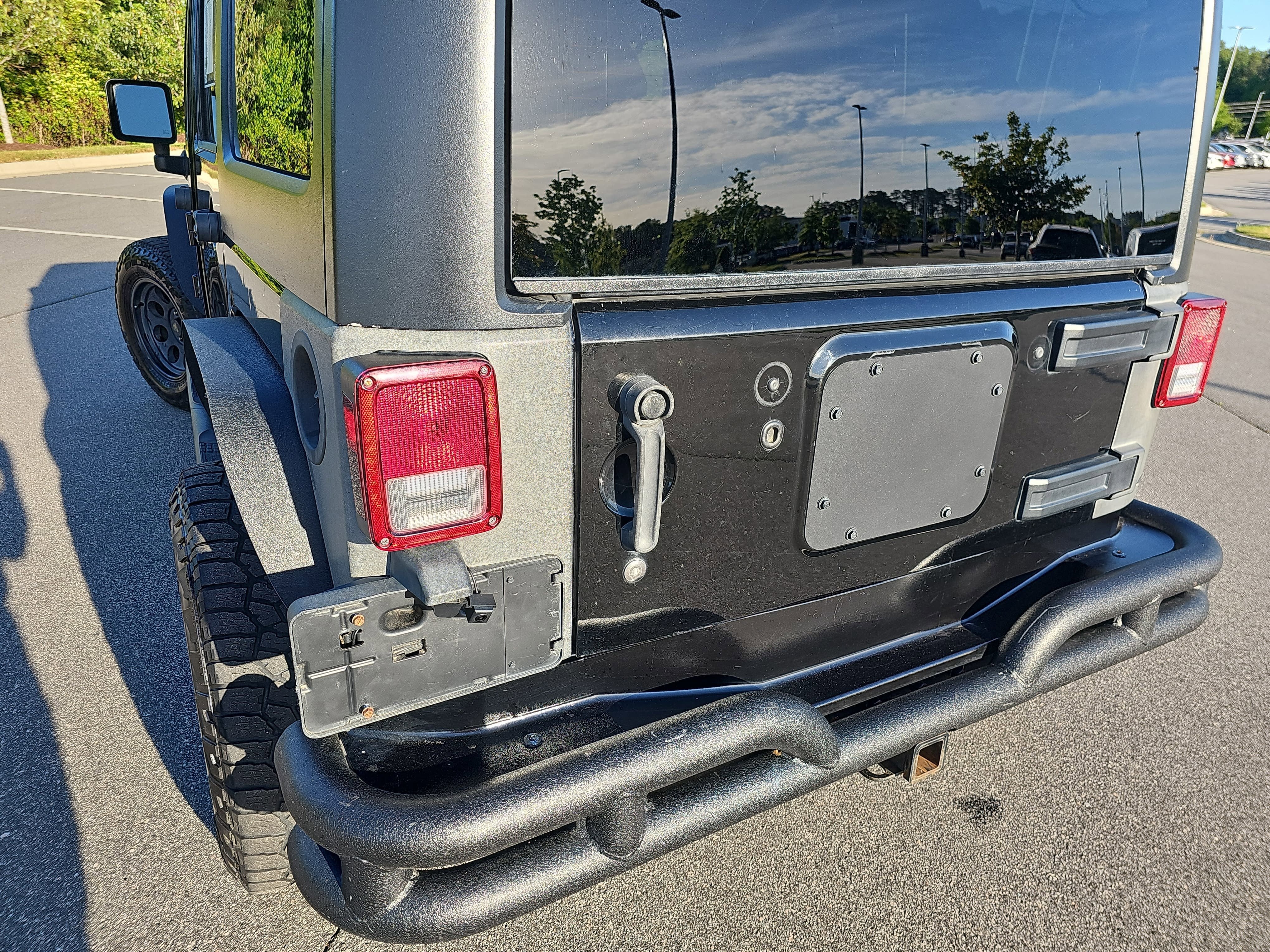 2013 Jeep Wrangler Unlimited 4WD 4dr Sahara