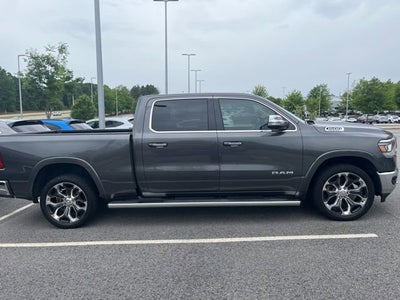 2019 RAM 1500 Laramie 4x4 Crew Cab 6'4 Box