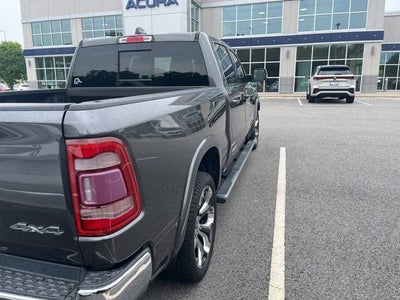 2019 RAM 1500 Laramie 4x4 Crew Cab 6'4 Box