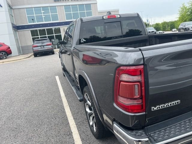 2019 RAM 1500 Laramie 4x4 Crew Cab 6'4 Box