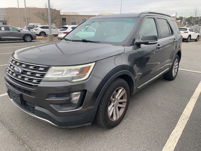 2016 Ford Explorer FWD 4dr XLT