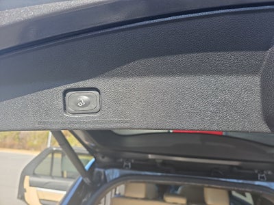 2016 Ford Explorer FWD 4dr XLT