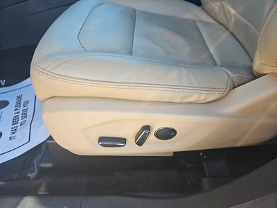 2016 Ford Explorer FWD 4dr XLT