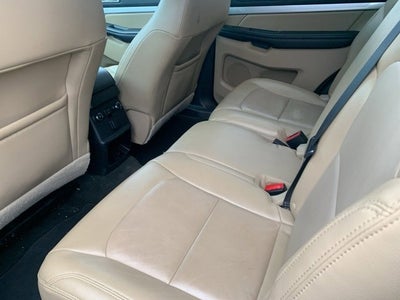 2016 Ford Explorer FWD 4dr XLT