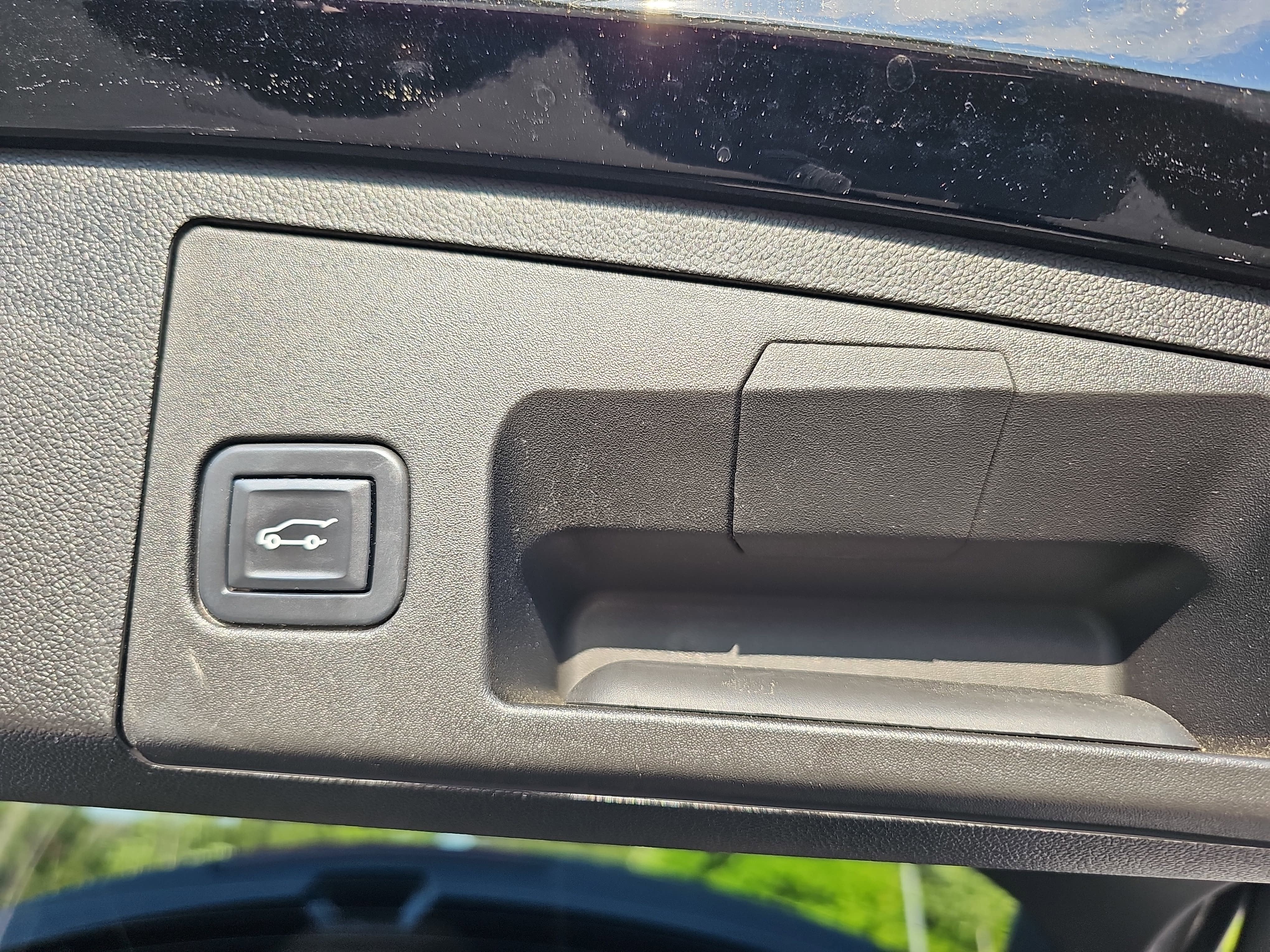 2022 Cadillac XT4 FWD 4dr Sport
