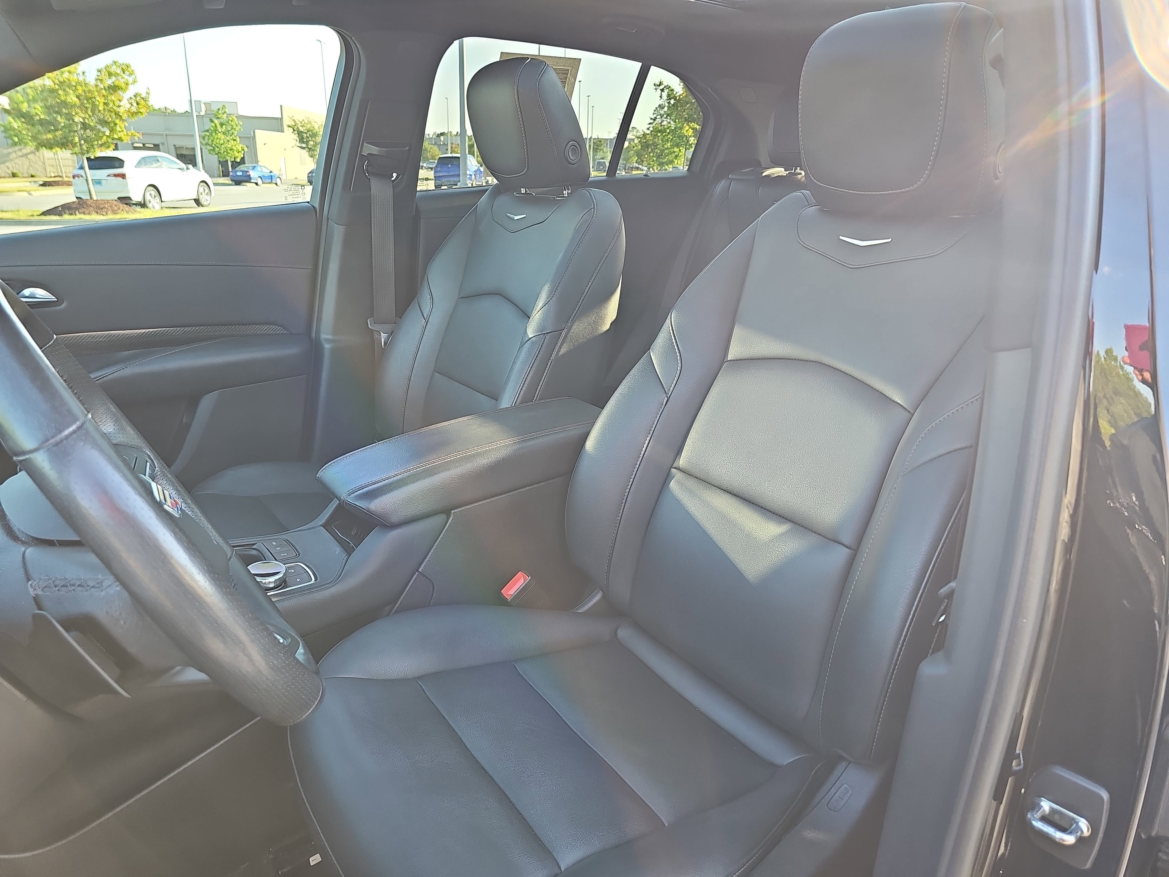 2022 Cadillac XT4 FWD 4dr Sport