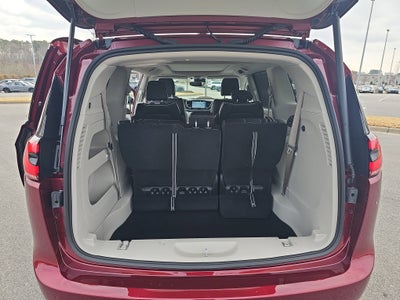 2023 Chrysler Pacifica Limited AWD