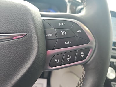 2023 Chrysler Pacifica Limited AWD