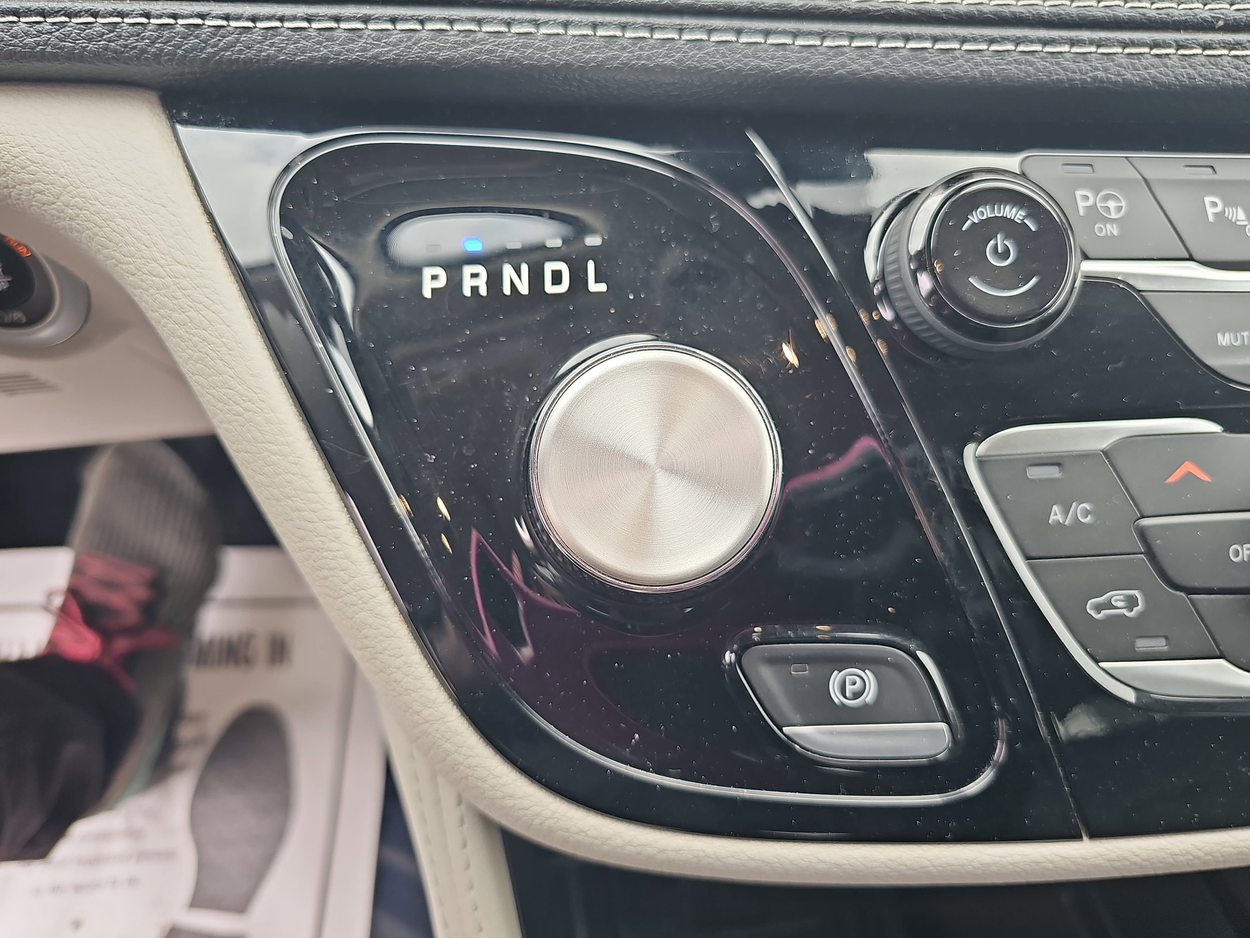 2023 Chrysler Pacifica Limited AWD