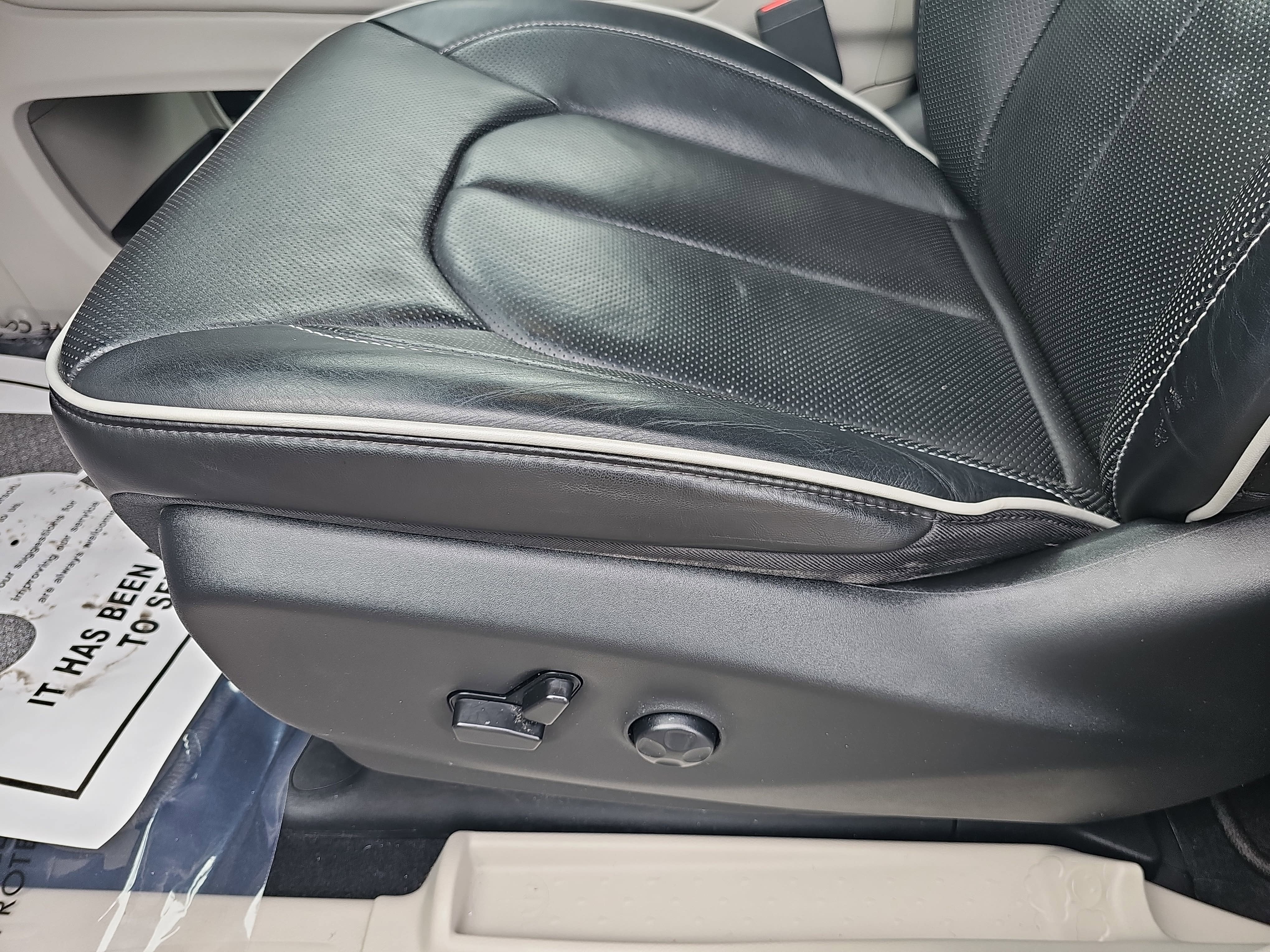 2023 Chrysler Pacifica Limited AWD