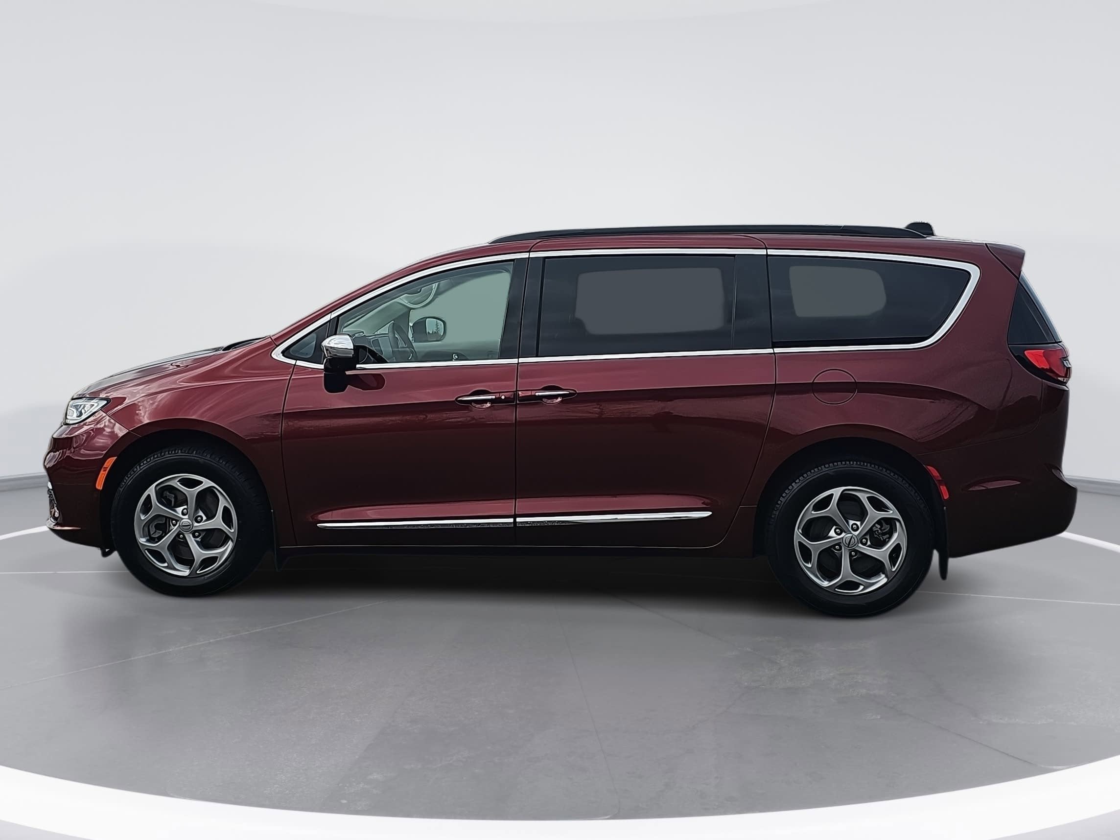 2023 Chrysler Pacifica Limited AWD